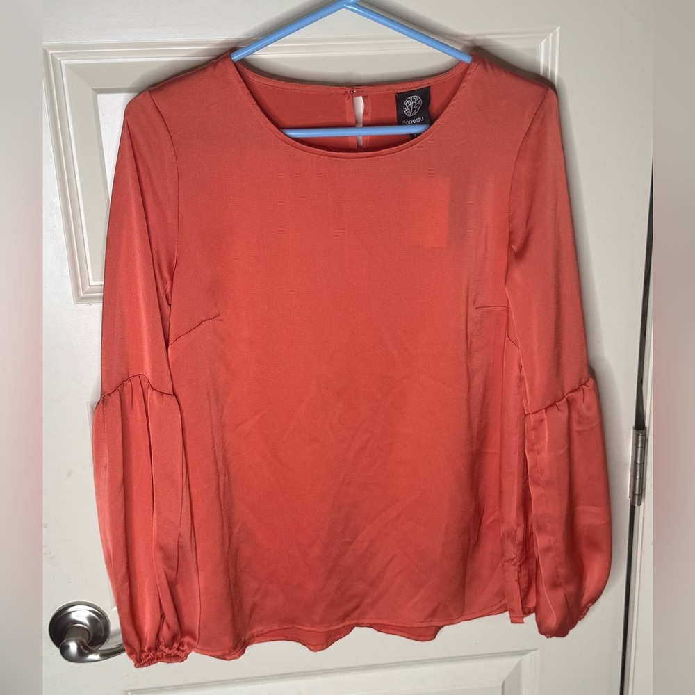 NWT Bobeau Coral Satiny Blouse with Ruffle balloons Sleeves.  Women’s size XS